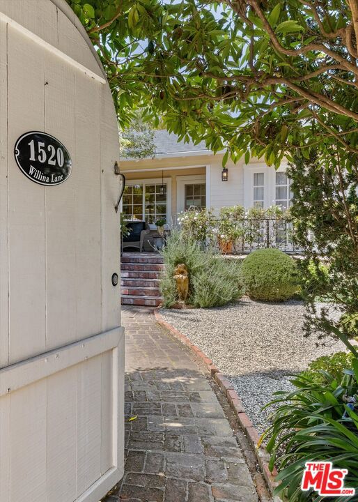 1520 Willina Lane