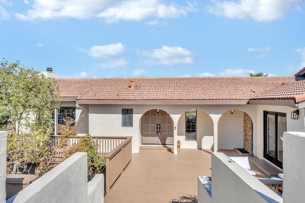 Photo of 7 Chestnut Street, San Carlos, CA 94070 (MLS # ML82024702)