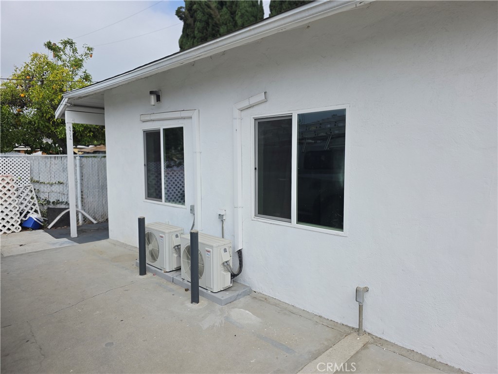 This lovely ADU has recently been approved by the City of Los Angeles for occupancy. This rear unit has access from the alley, although guests can enter through the street. This is a one-bedroom and one-bathroom unit with a cozy living room and kitchen, and a breakfast bar that includes a new Stove and Refrigerator. Two split-unit cooling and heating units for comfort and efficiency. Dual-pane windows throughout. Please do not enter the property or disturb other tenants. An appointment is required to view the unit.