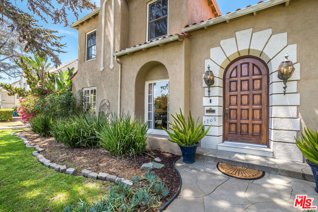 Properties 3 1709 Buckingham Road