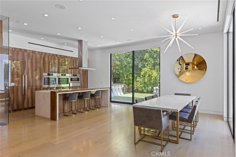 Photo of 15241 Greenleaf, Sherman Oaks, CA 91403 (MLS # SR26009669)