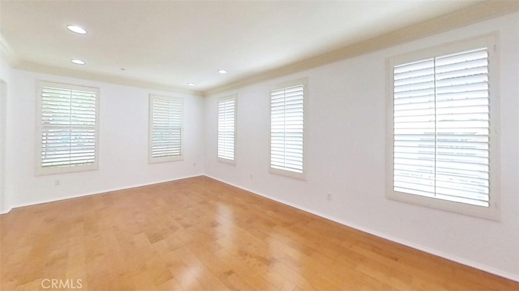 Lombard Court (WDLC) - Residential Lease