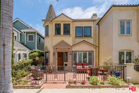 Photo of 118 3rd Street, Seal Beach, CA 90740 (MLS # 26855053)