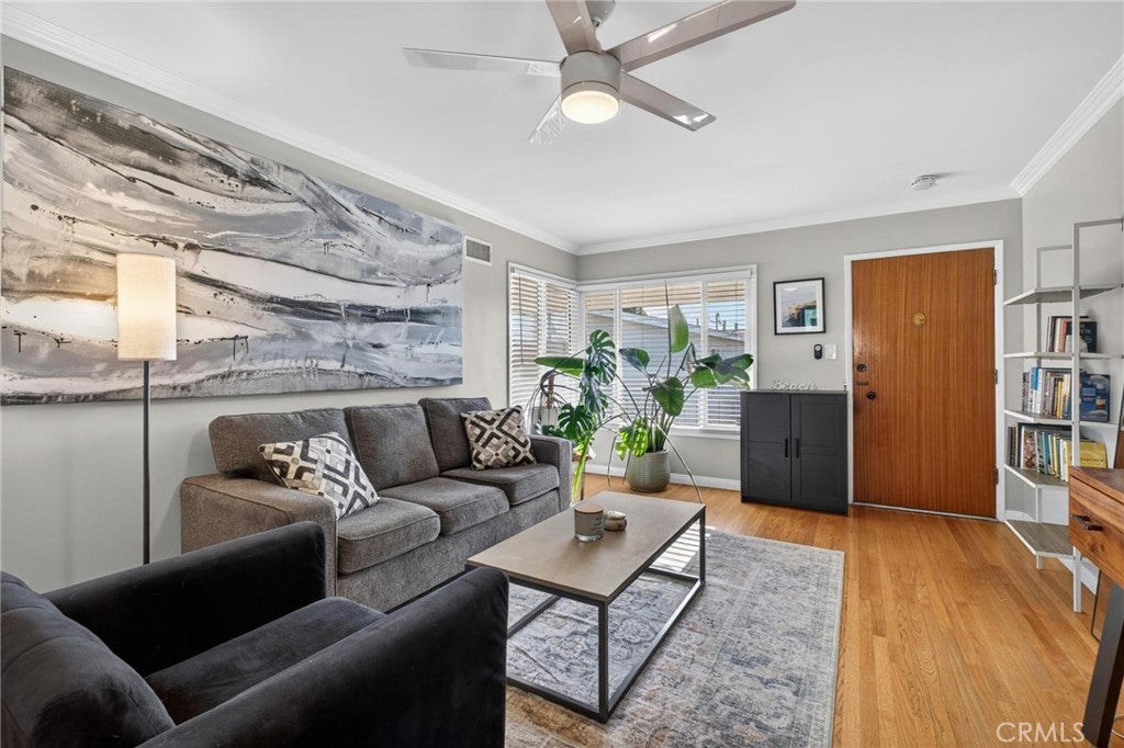 1057 E Appleton ST 10, Long Beach CA 90802
