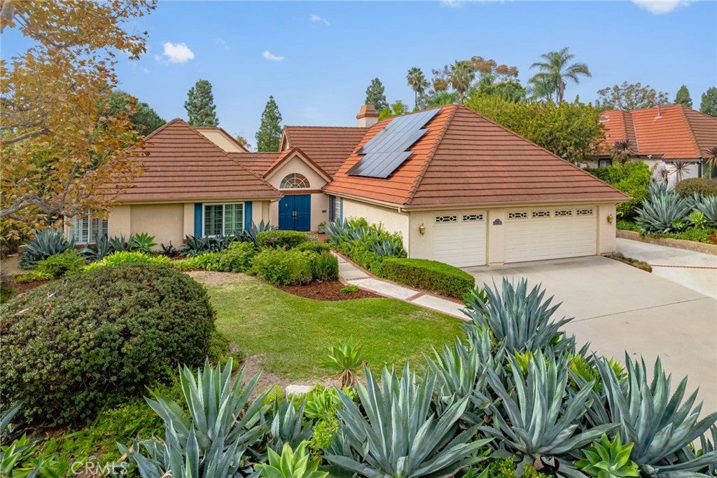 6697 Armitos Drive