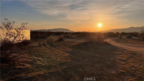 Photo of 0 None, Joshua Tree, CA 92252 (MLS # CV26222299)