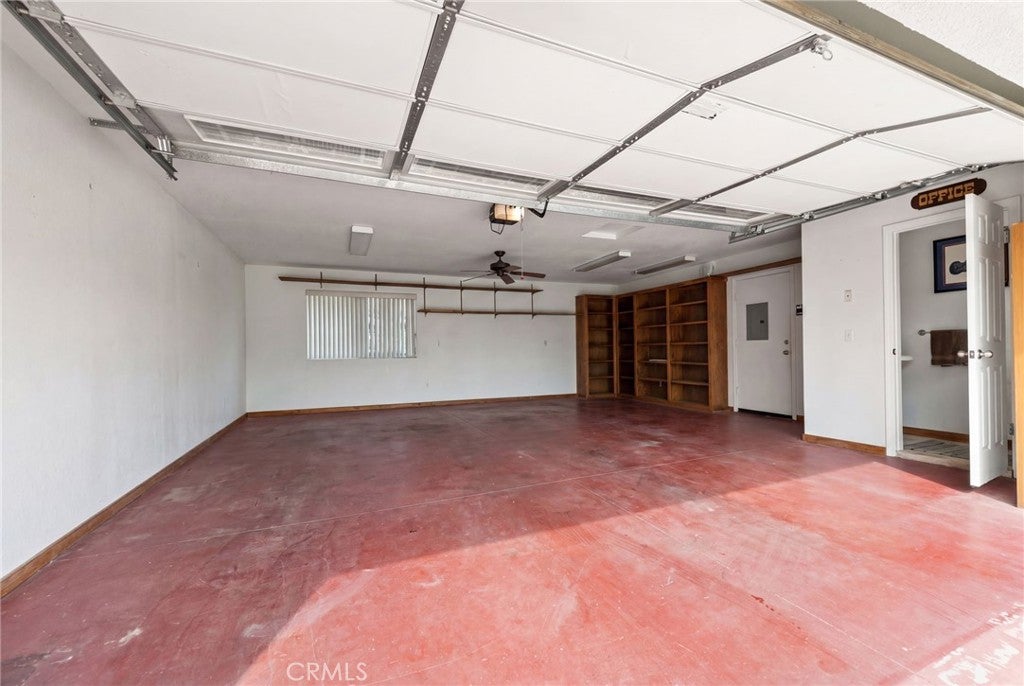 Yucaipa, California, 92399, United States, 3 Bedrooms Bedrooms, ,3 BathroomsBathrooms,Residential,Active,2045768