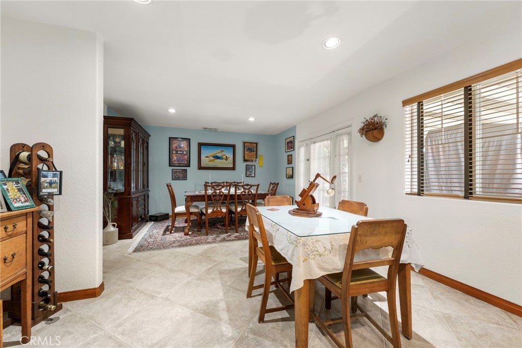 Yucaipa, California, 92399, United States, 3 Bedrooms Bedrooms, ,3 BathroomsBathrooms,Residential,Active,2045768