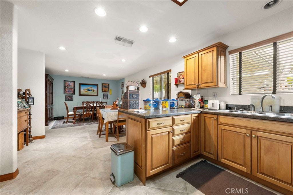 Yucaipa, California, 92399, United States, 3 Bedrooms Bedrooms, ,3 BathroomsBathrooms,Residential,Active,2045768