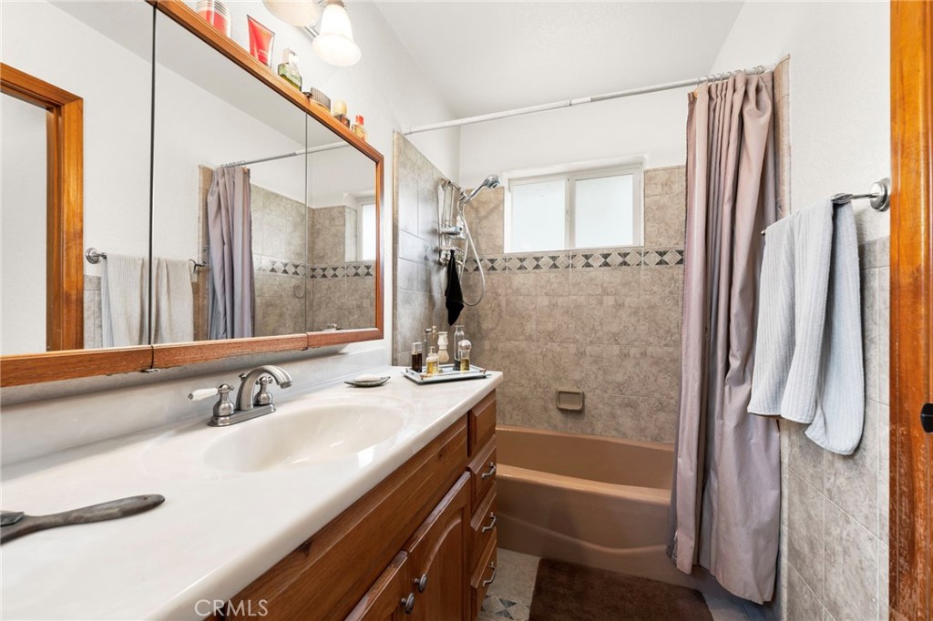 Yucaipa, California, 92399, United States, 3 Bedrooms Bedrooms, ,3 BathroomsBathrooms,Residential,Active,2045768