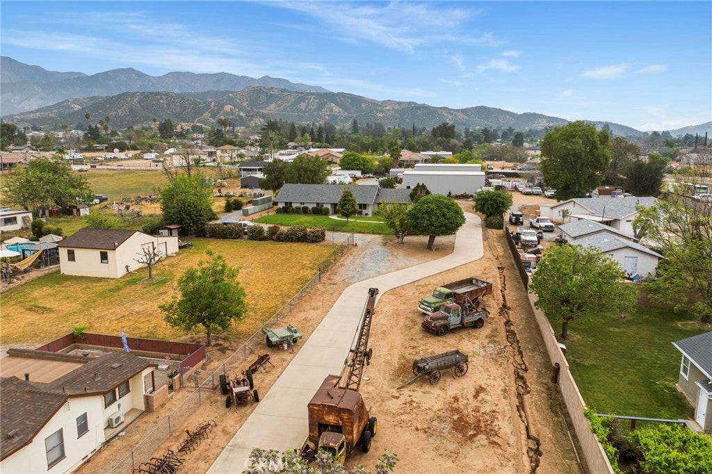 Yucaipa, California, 92399, United States, 3 Bedrooms Bedrooms, ,3 BathroomsBathrooms,Residential,Active,2045768