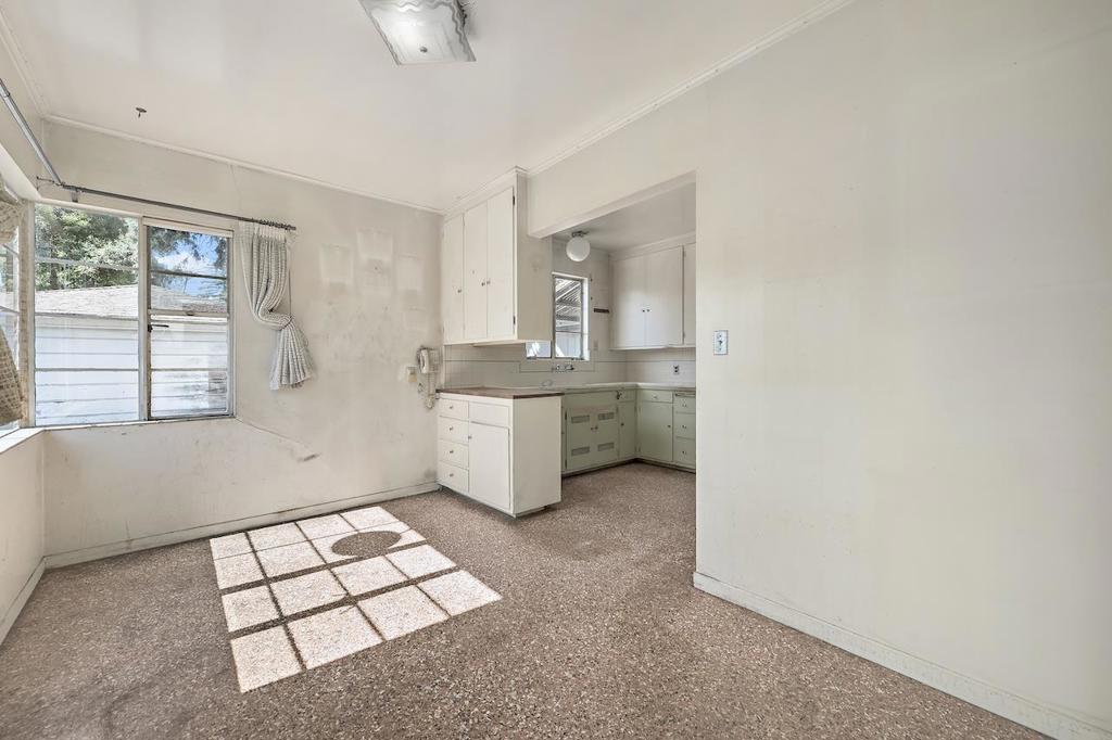 121 Santa Rita Avenue