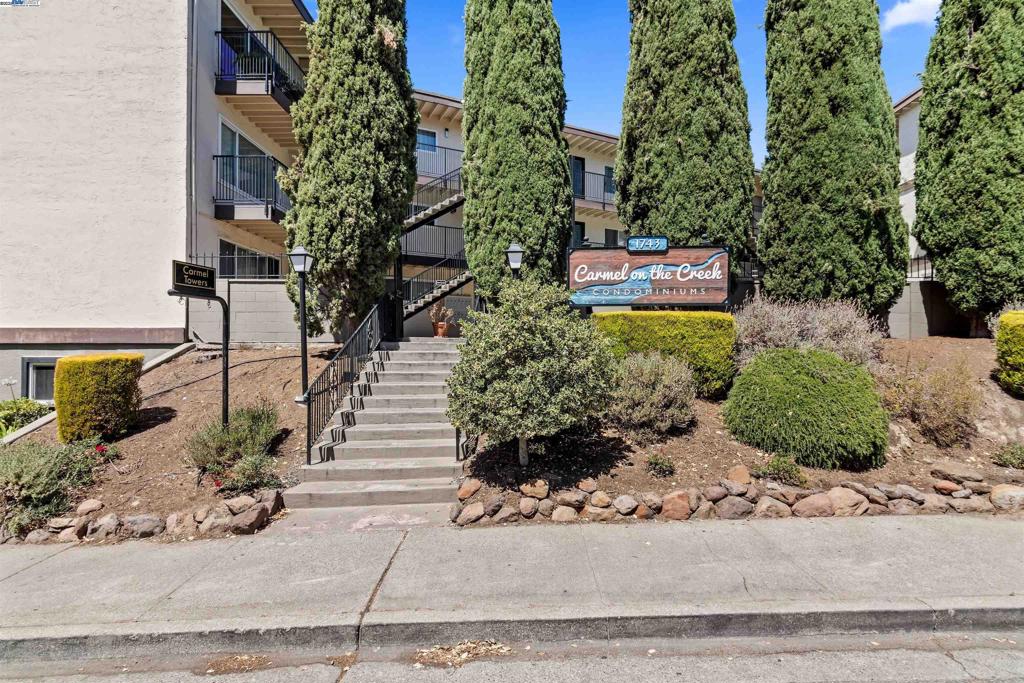 Super cute two bedroom condo on the first floor facing the pool and with huge living room windows looking out over the creek. Updated kitchen, new carpeting, all new bathroom remodel makes this spot one of the best in the area. Unlike most other units in the complex, this one has added inside laundry. Just down the street from Civic Park and walking distance to the amazing Walnut Creek Library along with all of the downtown amenities. Don't miss this great opportunity.