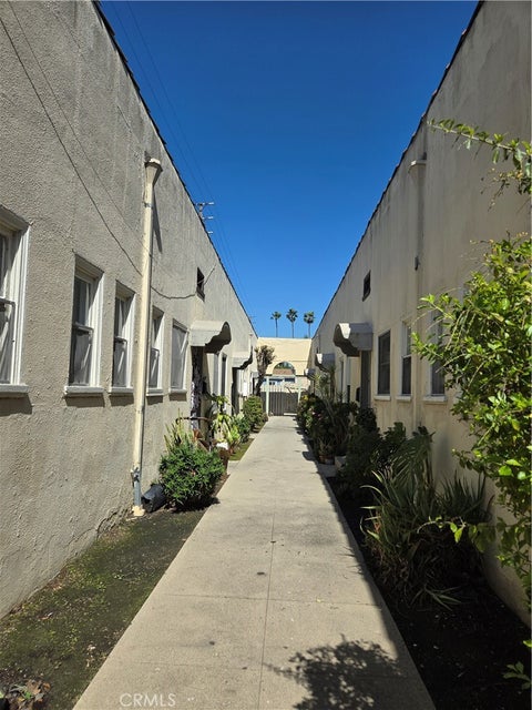 Photo of 551 W 10th Street #9, Long Beach, CA 90813 (MLS # PW26110257)