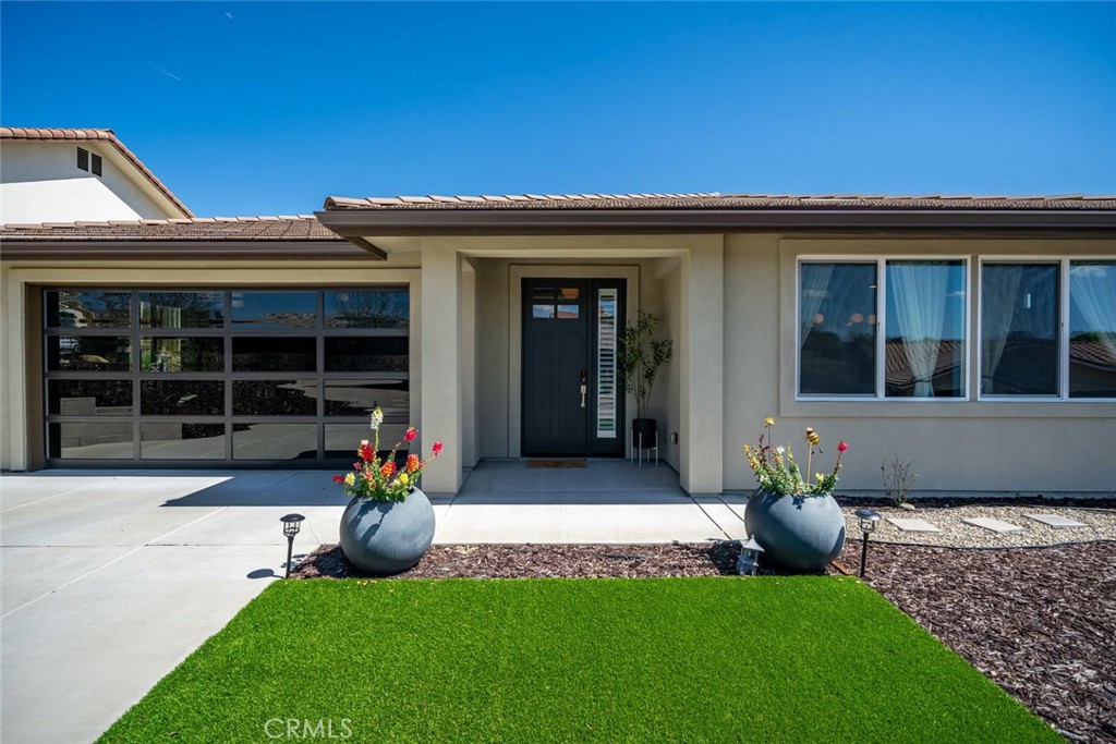3530 Lakeside Village Dr