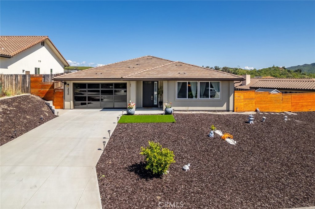 3530 Lakeside Village Dr