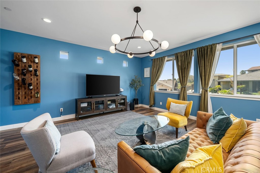 3530 Lakeside Village Dr