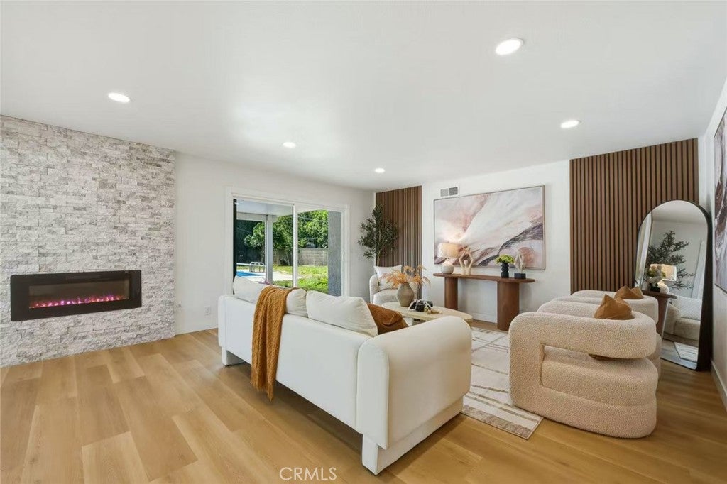 1356 Old Canyon