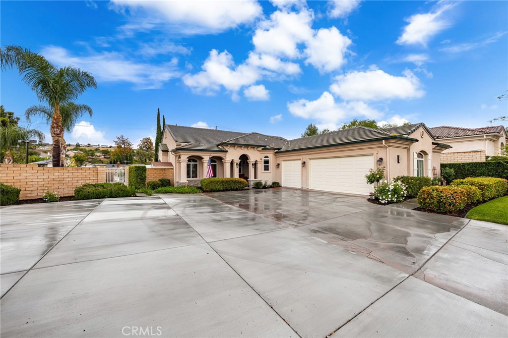 947 Martina Circle