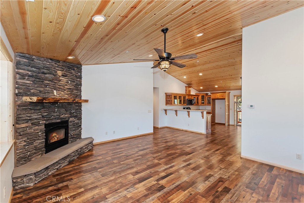 878 Fir Lane