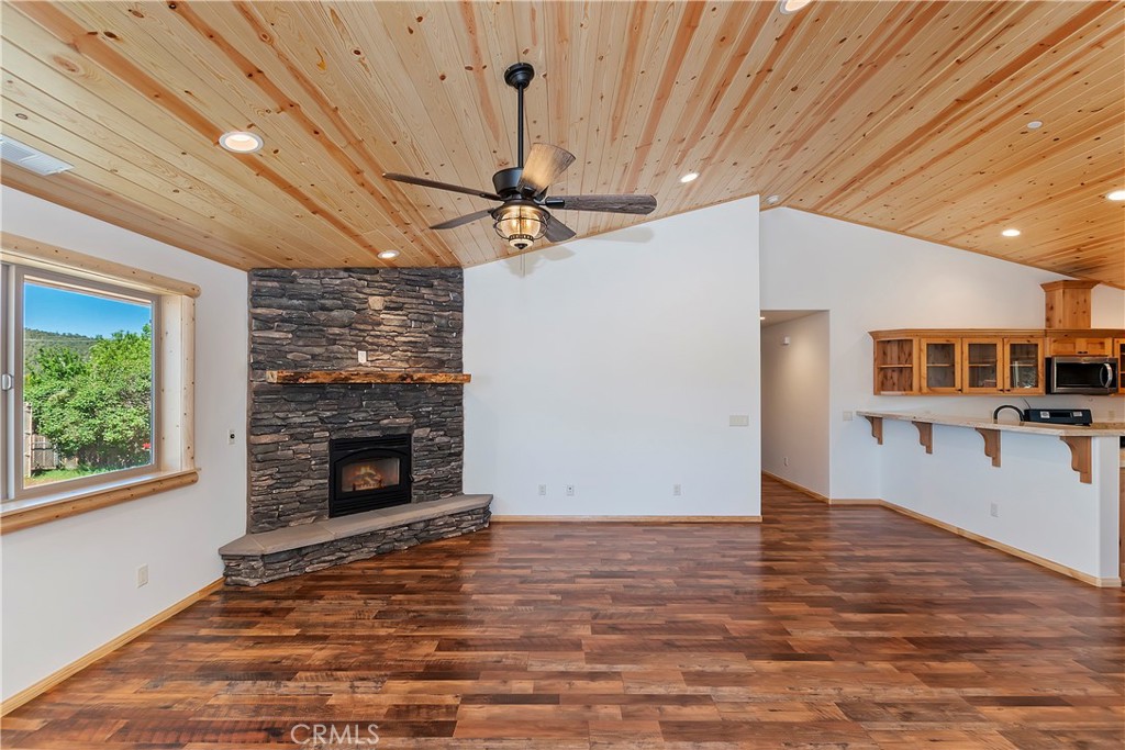 878 Fir Lane