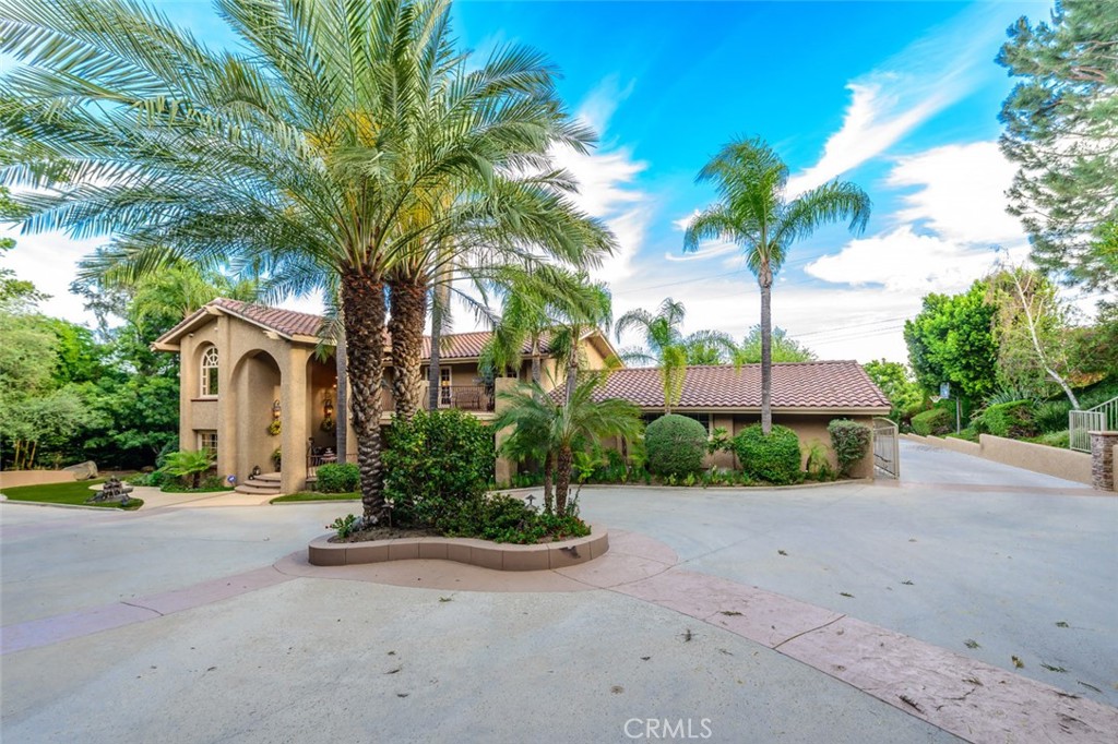580 W 26th Street