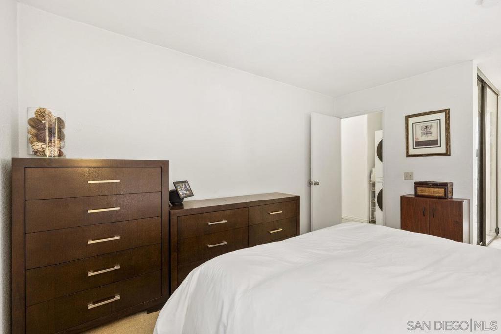 10379 Azuaga St 139