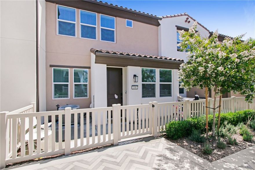 Welcome to this beautiful 3 bedroom, 2.5 bath Tri Pointe Homes Averly community in South Corona. Built in 2024, with just over 1400 sqft , this two story townhome has an attached two car garage and showcases a fenced outdoor patio space at the front entry. Inside enjoy upgraded appliances and counter tops within the open floor plan kitchen area. Great for entertaining or relaxing with family at the kitchen island. Upstairs you'll find 3 bedrooms and a stackable laundry area. The primary bedroom has a walk-in closet and private bathroom. Additional parking is right across the street. Other amenities include a short walk to the newest lap and kiddie pools. Large grassy areas, BBQs, 2 dog parks, a dog wash and exercise facility to name just a few. Close proximity to the Bedford Marketplace with several dining/shopping/entertainment options. Close to the I-15 and 91 freeways.