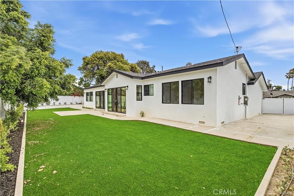 12621 Singing Wood Drive, Santa Ana CA 92705 - Photo 34