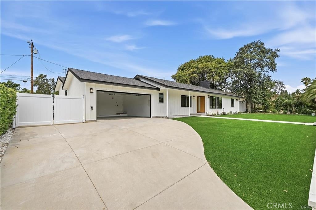 12621 Singing Wood Drive, Santa Ana CA 92705 - Photo 48