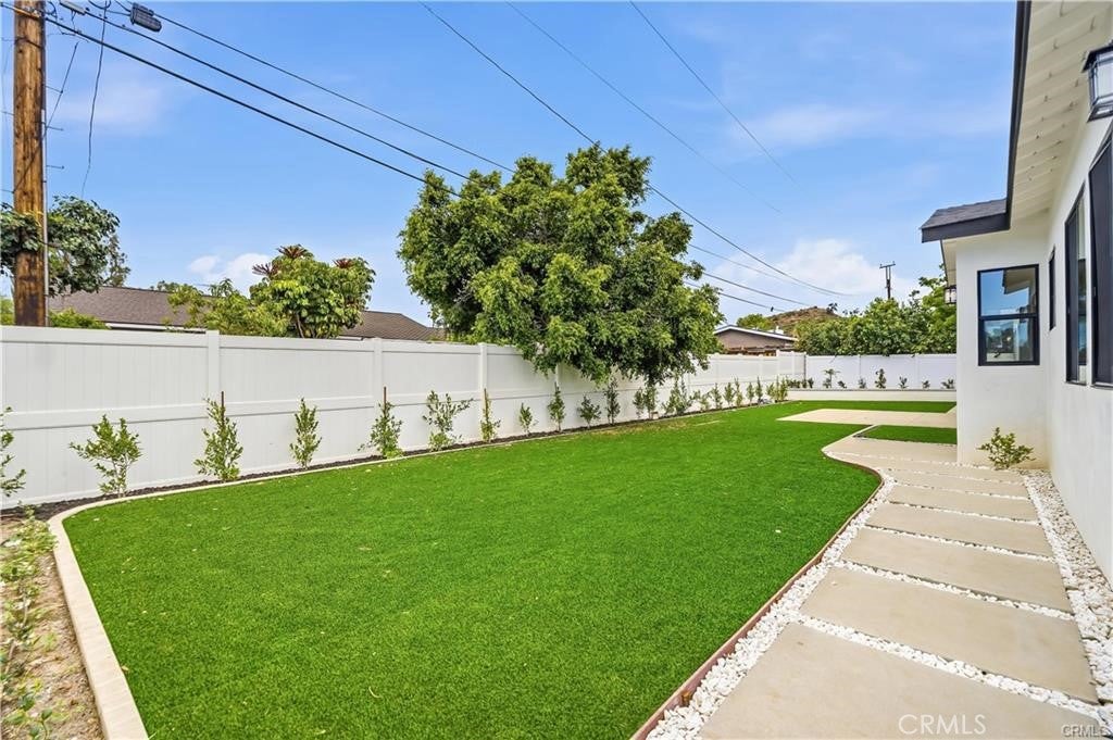 12621 Singing Wood Drive, Santa Ana CA 92705 - Photo 33