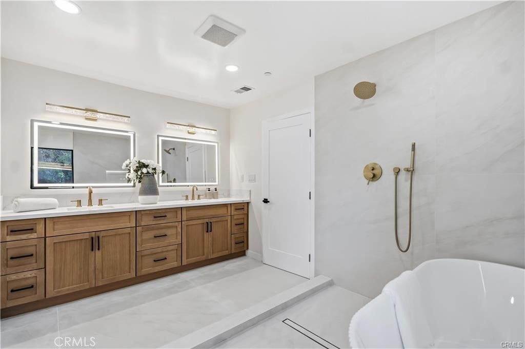 12621 Singing Wood Drive, Santa Ana CA 92705 - Photo 41