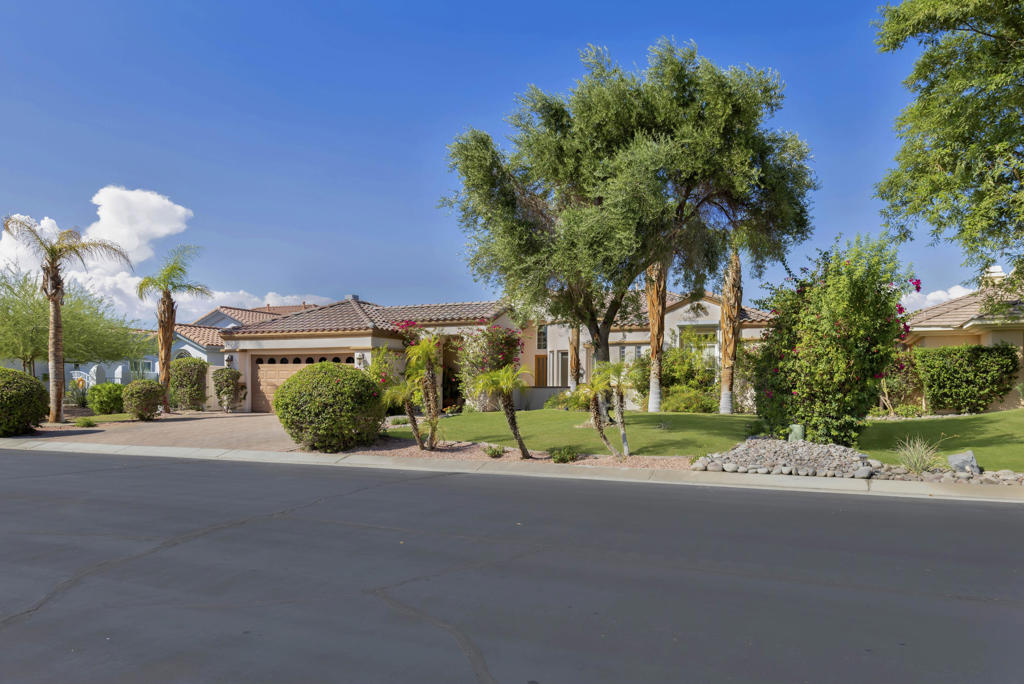 Mira Vista - Residential