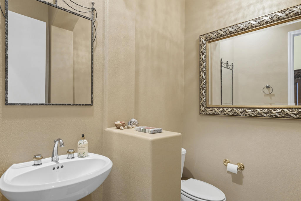 Mira Vista - Residential