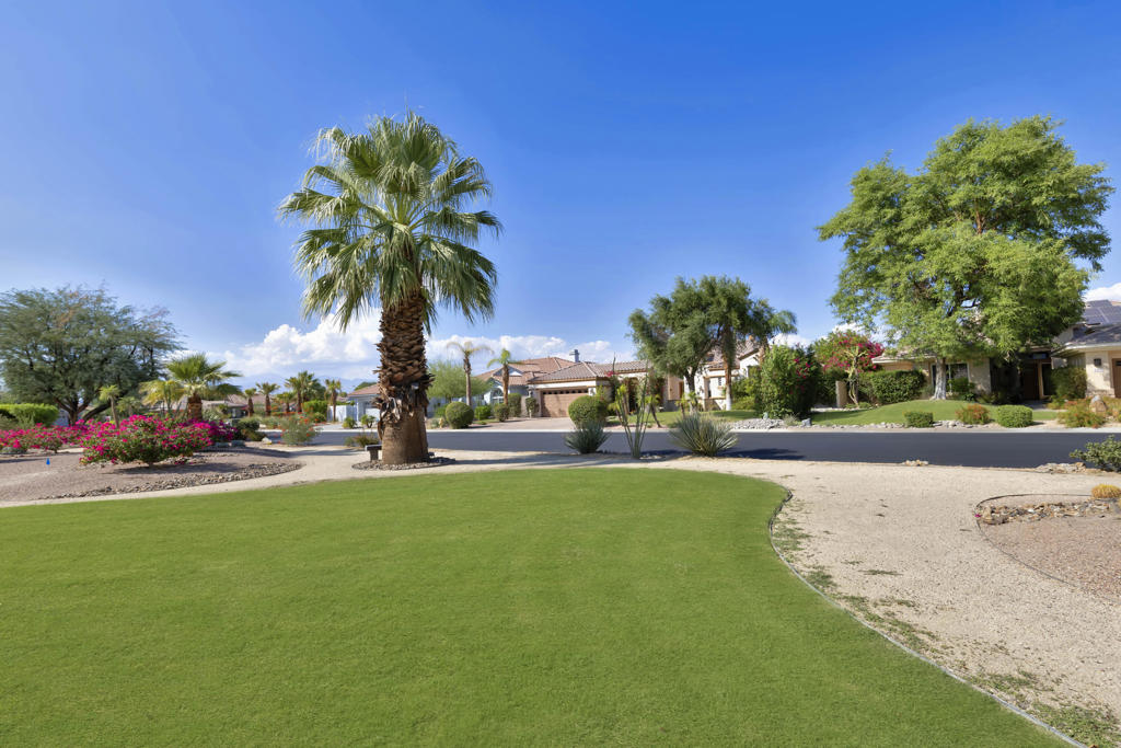 Mira Vista - Residential