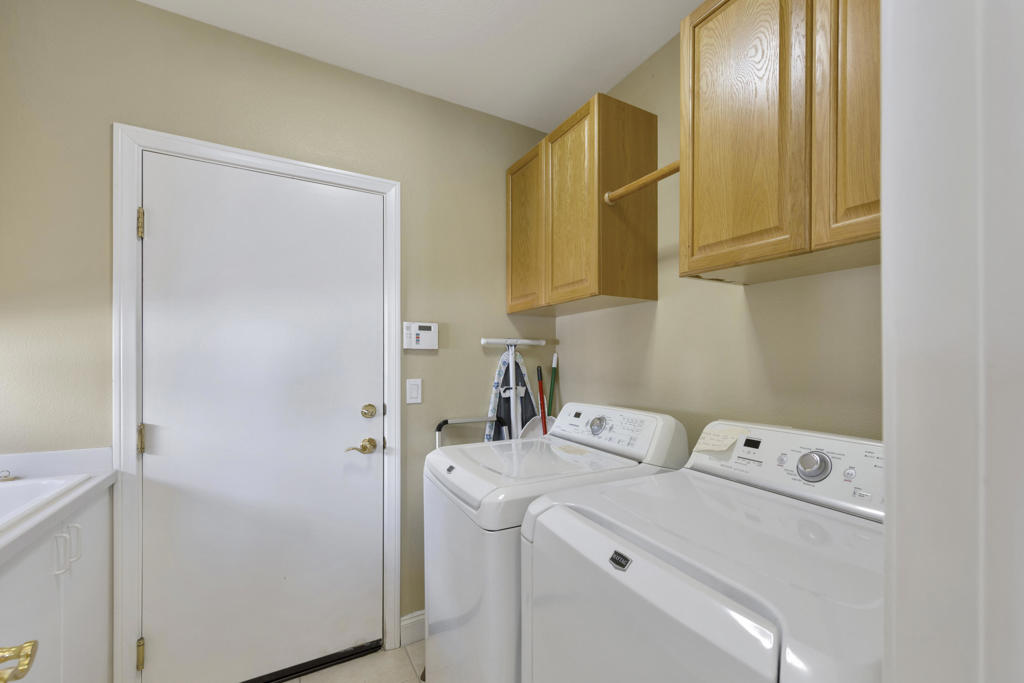 Mira Vista - Residential