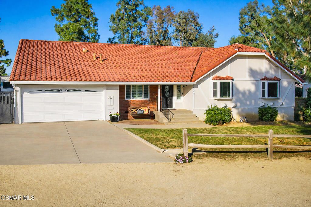 Photo of 1379 Nonchalant Drive, Simi Valley, CA 93065 (MLS # 226000432)