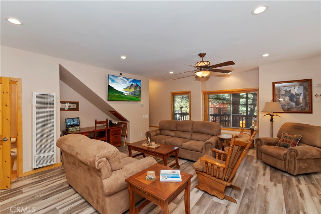 284 Leonard Lane