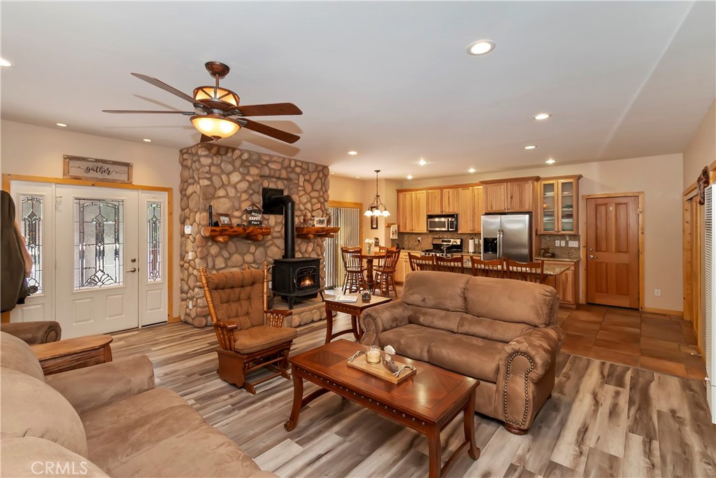 284 Leonard Lane
