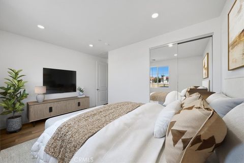 Tiny photo for 4805 Arroyo Run, Moorpark, CA 93021 (MLS # IV26038544)