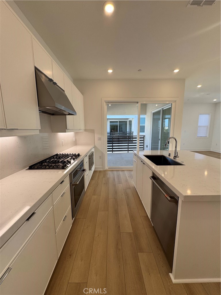 Aluna at Luna Park - Residential Lease