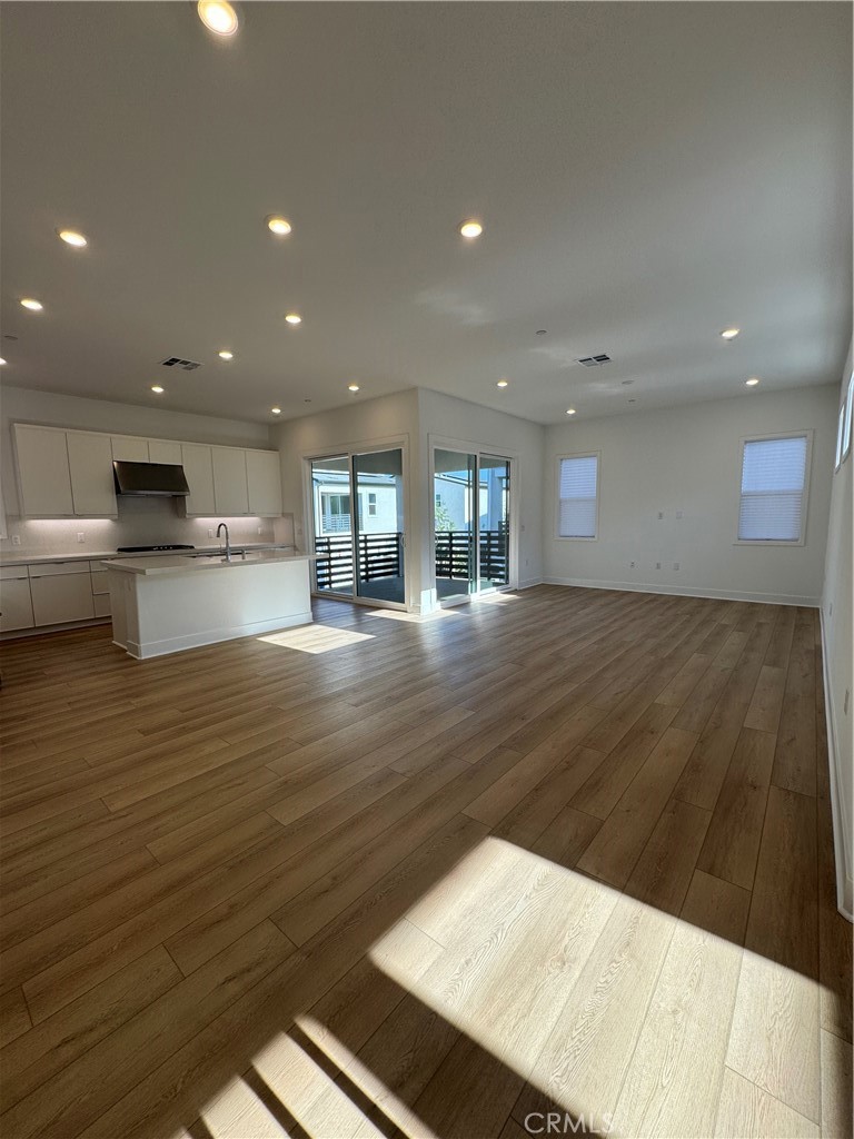 Aluna at Luna Park - Residential Lease