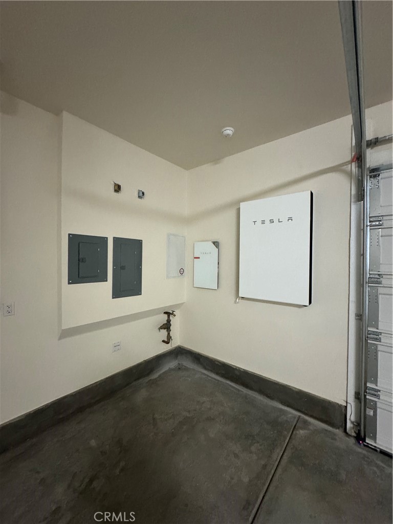 Aluna at Luna Park - Residential Lease