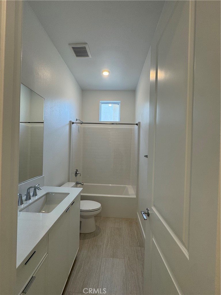 Aluna at Luna Park - Residential Lease