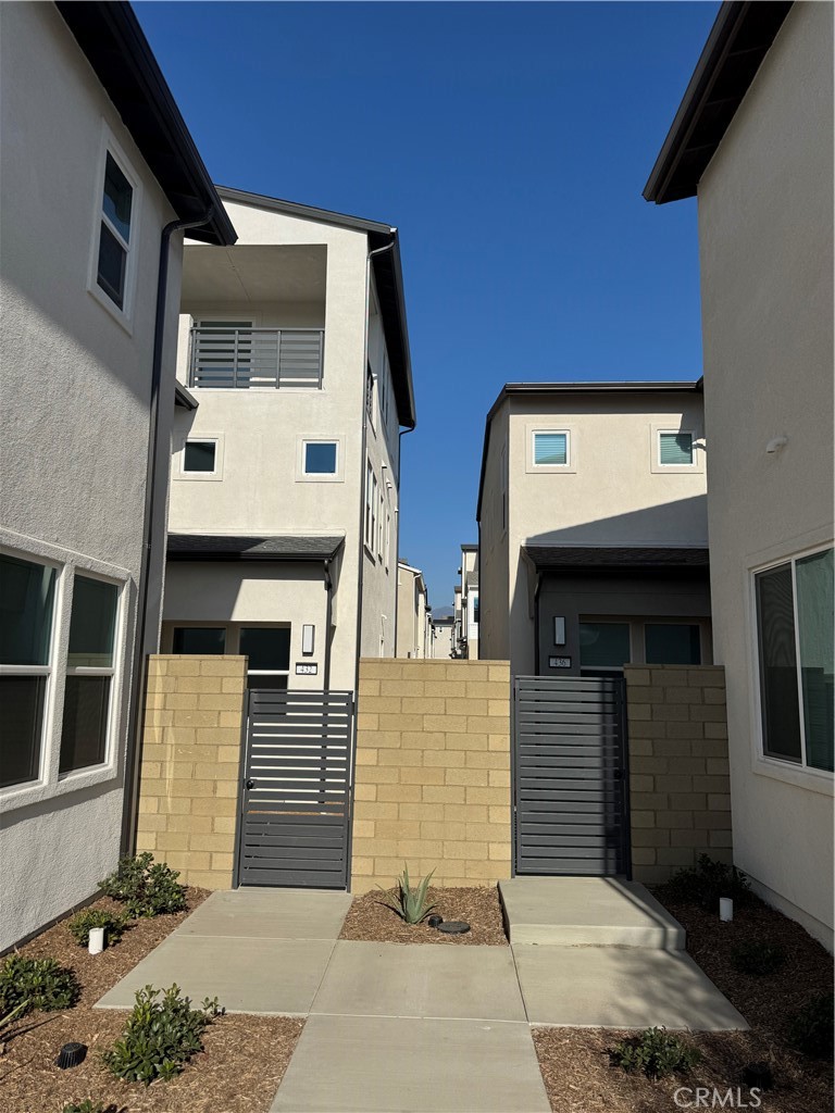 Aluna at Luna Park - Residential Lease