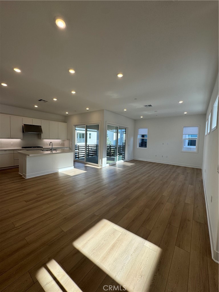 Aluna at Luna Park - Residential Lease