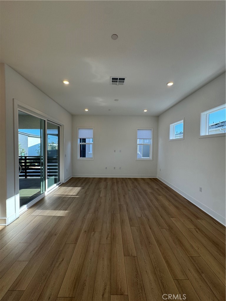 Aluna at Luna Park - Residential Lease