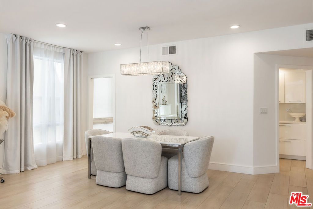 Photo of 1164 Wellesley Avenue #101, Los Angeles, CA 90049 (MLS # 25513083)