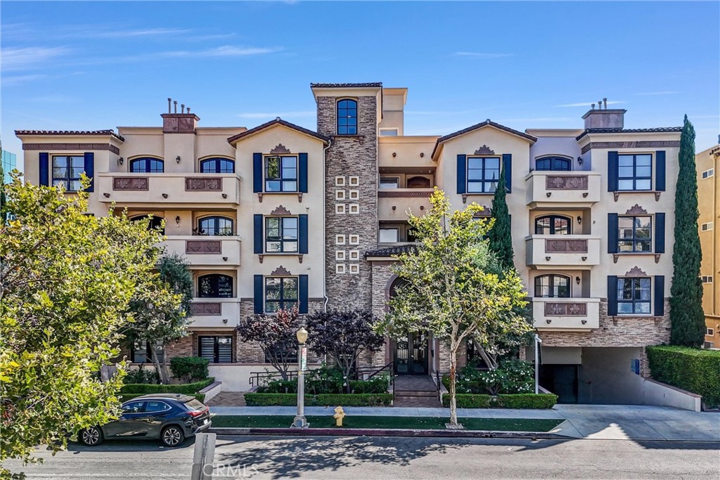 Beautifully maintained 3-bedroom, 3-bath condominium in the heart of Studio City. Offering 1,480 square feet of living space, this residence features a spacious living room with a fireplace and direct access to a private balcony, a large primary suite with an oversized closet, and well-proportioned secondary bedrooms. The home also includes two parking spaces in a secured garage, a private storage unit, and access to building amenities such as a fitness room. Situated on a calm, tree-lined street just moments from the shops and restaurants along Ventura Boulevard, this home combines comfort, convenience, and an ideal Studio City location.