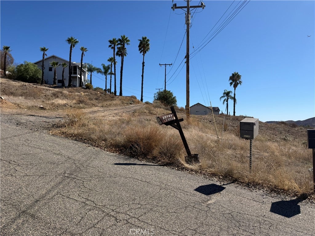 0 Vista Way